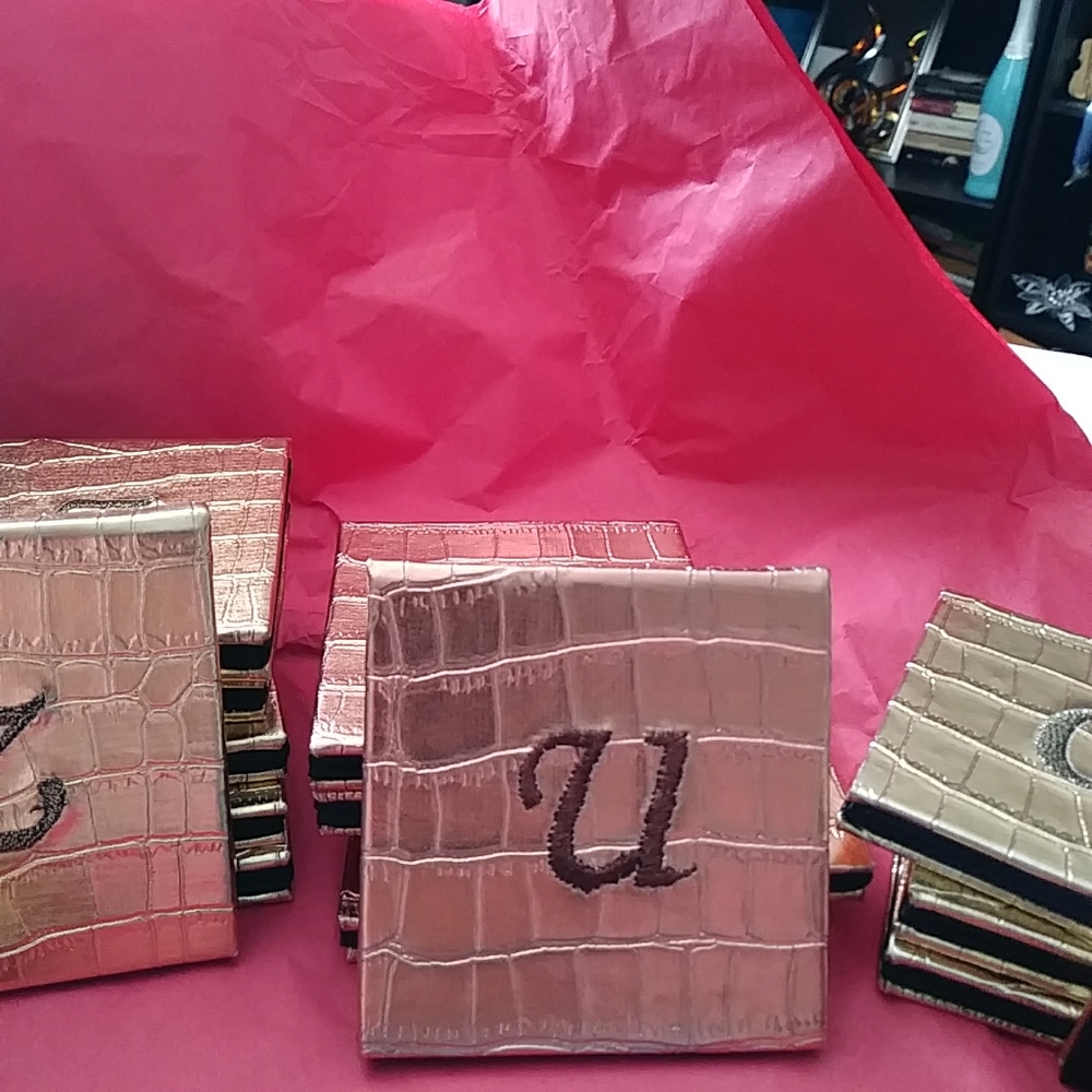 **FINAL PRICE Pictura Vintage Compact monogrammed mirrors. Letters added. - Picture 5 of 7